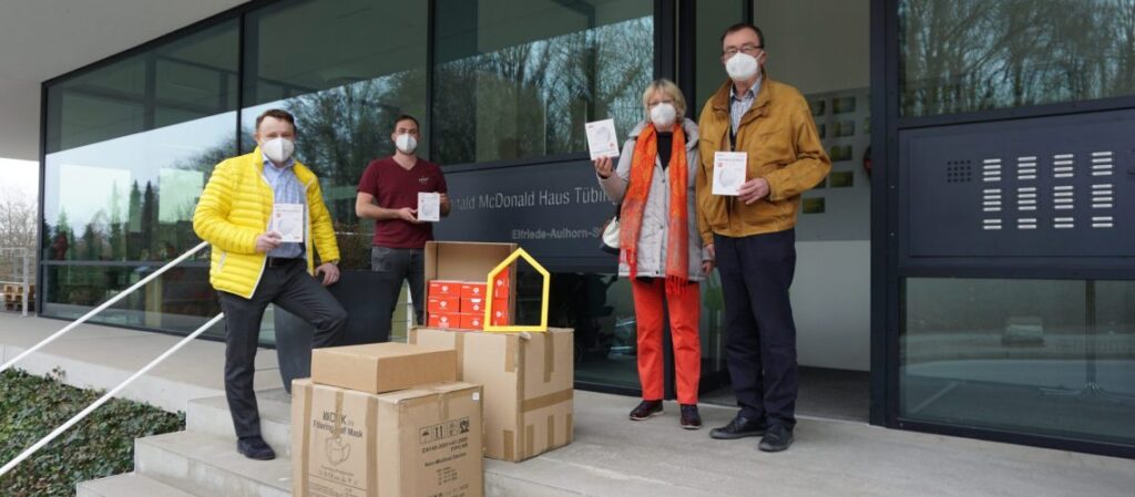 Masken-Spende an Ronald McDonald Haus in Tübingen